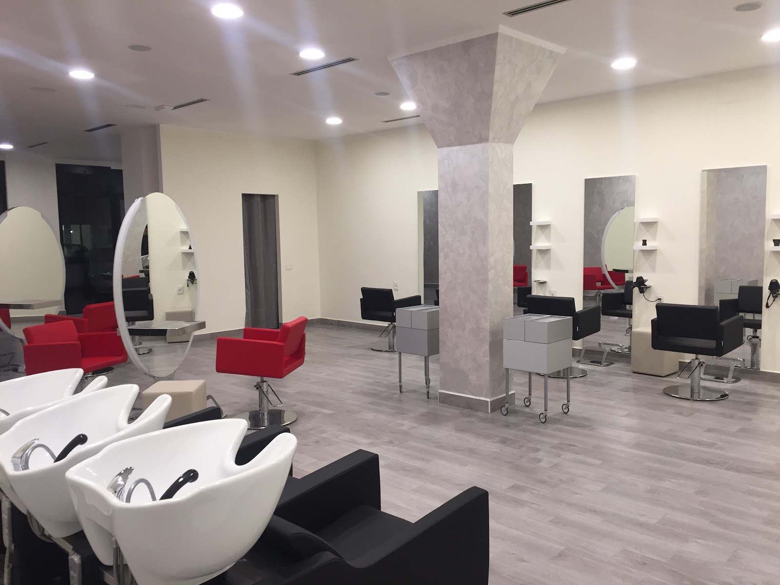 Interno Younique Beauty Clinique Bergamo
